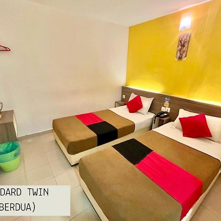 Yellow Mansion Hotel Melaka Raya מראה חיצוני תמונה