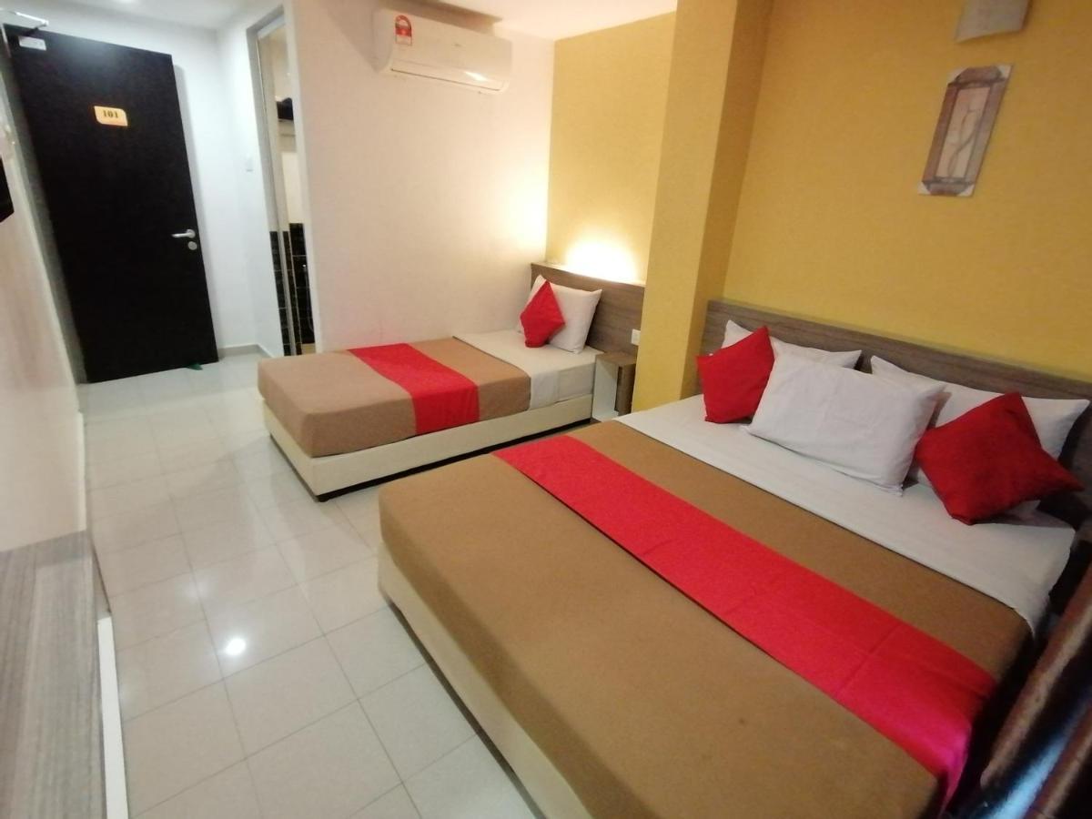 Yellow Mansion Hotel Melaka Raya מראה חיצוני תמונה