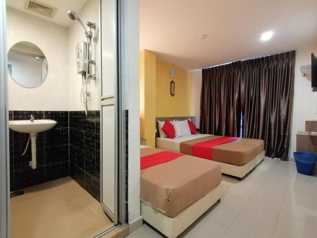 Yellow Mansion Hotel Melaka Raya מראה חיצוני תמונה