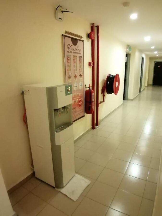 Yellow Mansion Hotel Melaka Raya מראה חיצוני תמונה