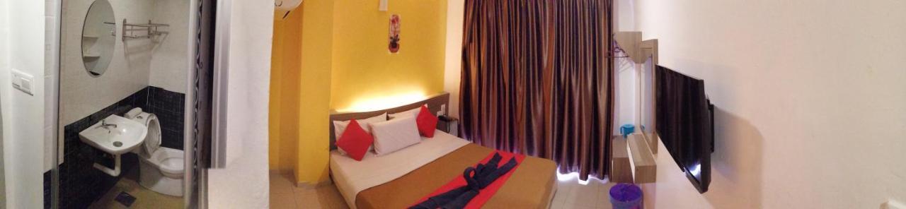 Yellow Mansion Hotel Melaka Raya מראה חיצוני תמונה