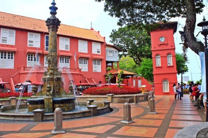 Yellow Mansion Hotel Melaka Raya מראה חיצוני תמונה