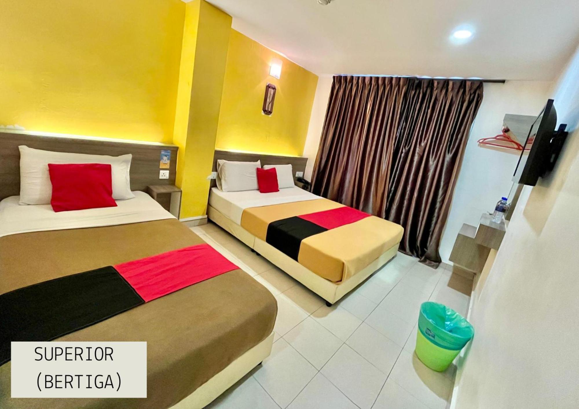 Yellow Mansion Hotel Melaka Raya מראה חיצוני תמונה